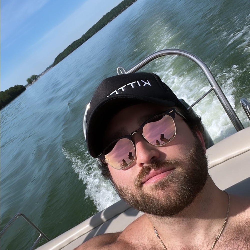 Meet your Posher, Samuel